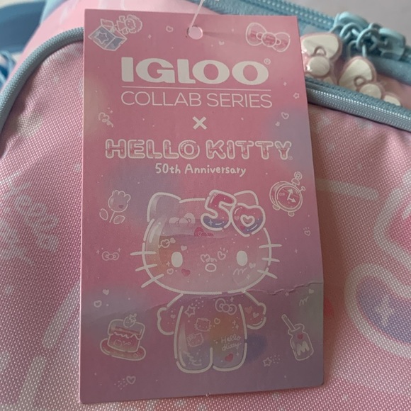 Hello Kitty 9 Can Insulated Bag Igloo Cooler 50th Anniversary NWT - Picture 8 of 10